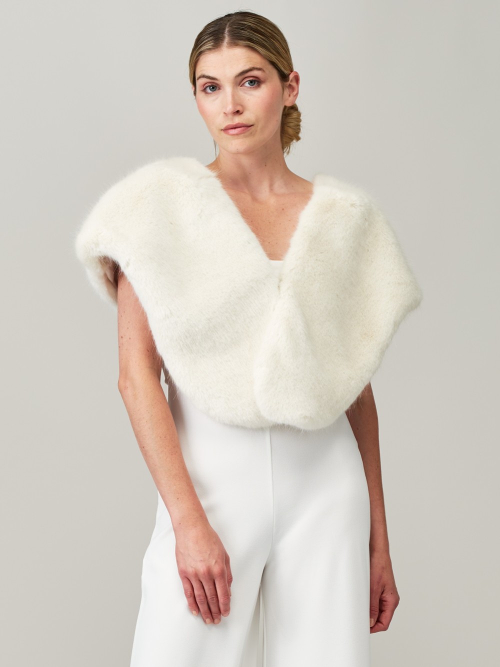 Helen Moore Ivory Vintage Faux Fur Bridal Shawl