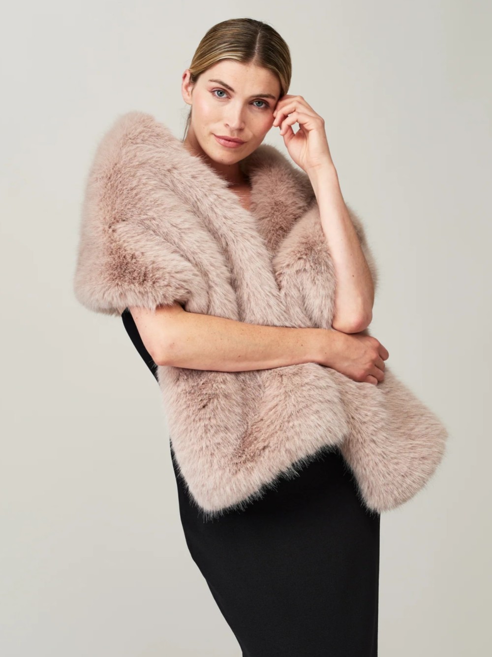 Faux Fur Pretty You London Wholesale Plush Faux Fur Coat In Cream