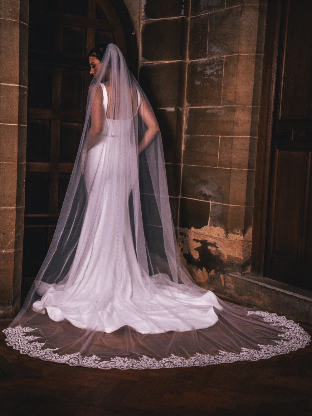 Photograph of Perfect Bridal Ivory Single Tier Corded Lace Edge Veil