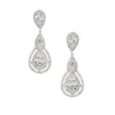 Photograph: Alessandra Vintage Inspired Crystal Chandelier Earrings
