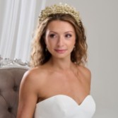 Photograph: Arianna Catherine Statement Pearl and Leaves Tiara AR788 (diadème de perles et de feuilles)