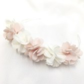 Photograph: Bandeau de cheveux Gabriella Blush and Ivory Flower Crown