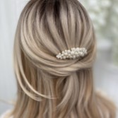 Photograph: Bea Freshwater Pearl Small Gold Hair Comb