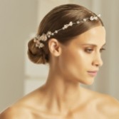 Fotograf: Bianco Blush Blumen, Perlen und Kristall-Haarstrang 2608