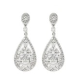 Photograph: Boucles d'oreilles pendantes en zircon cubique d'inspiration vintage (argent)