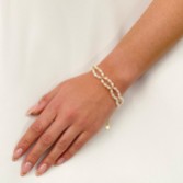 Photograph: Bracelet de mariage en perles d'eau douce Tuliana (or)