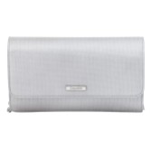 Photograph: Capollini Pochette en cuir argenté nacré