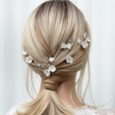 Photograph: Cherry Blossom Set of 5 Porcelain Flower and Silver Leaf Hair Pins (épingles à cheveux en porcelaine avec des fleurs et des feuilles d'argent)