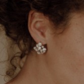Fotograf: Hermione Harbutt Penny Kristall-Cluster-Ohrringe