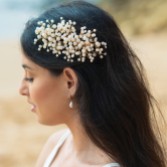 Photograph: Ivory and Co Astrid Gold Statement Pearl Spray Hair Clip