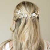 Photograph: Ivory and Co Barrette à cheveux Bloom en cristal et perles avec croissant floral en argent