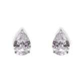 Photograph: Ivory and Co Boucles d'oreilles mariage Manhattan en zircon cubique