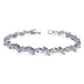 Photograph: Ivory and Co Bracelet de mariage Andorra en zircon cubique