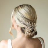 Fotograf: Ivory and Co Silber Seaspray Perlen Cluster Braut Haar Kamm