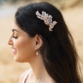 Photograph: Ivory and Co Summer Glow Gold Leafy Hair Comb