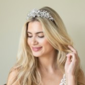 Fotografia: Ivory and Co Tiara da sposa floreale in cristallo e perle Samira