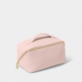 Fotografia: Katie Loxton Borsa media per il trucco e il bucato rosa polvere