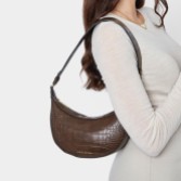 Fotografia: Katie Loxton Marni Chocolate Brown Faux Croc Small Shoulder Bag