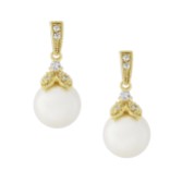 Photograph: Opulence Pearl Wedding Earrings (Gold)