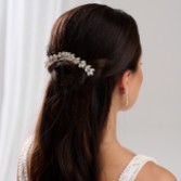 Photograph: Peigne à cheveux de mariage Luna Gold Small Crystal Embellished