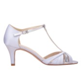 Photograph: Perfect Bridal Bronte Blue Satin Mid Heel T-Bar Sandals (Sandales à talons moyens en satin)