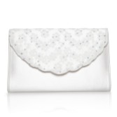 Photograph: Perfect Bridal Pochette en satin et dentelle à paillettes ivoire teintable Muscade