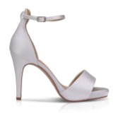 Photograph: Perfect Bridal Tiffany Dyeable Ivory Satin High Heel Ankle Strap Platform Sandals (Sandales à talons hauts et à plateforme)