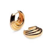 Photograph: Sarah Alexander Midas Chunky Gold Hoops (anneaux en or)