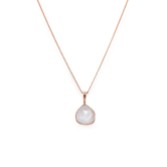 Photograph: Sarah Alexander Pendentif Echo Moonstone en or rose