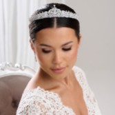 Fotografia: Tiara da sposa classica con lampadario in zirconia cubica