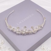 Fotografia: Tiara nuziale Matilda con foglie di diamante e cristalli