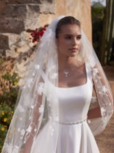 Photograph: Bianco Ivory Single Tier Floral Embroidered Cathedral Veil S520