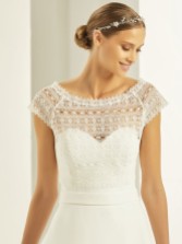 Fotografia: Bolero da sposa bianco avorio in pizzo boho a maniche corte E278
