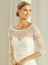 Fotografia: Bolero da sposa bianco avorio in pizzo boho con maniche a 3/4 E280