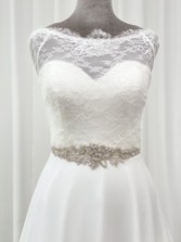 Photograph: Hamilton Vintage Ceinture de mariée ornée de perles et de cristaux