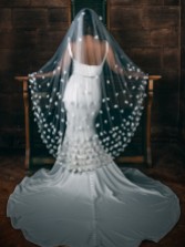 Fotografia: Perfect Bridal Velo avorio a un piano con fiori 3D lunghezza valzer