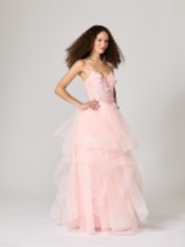 Photograph: Robe de bal de fin d'année Tiffanys Dream rose pâle TFY