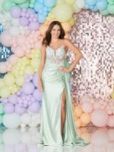 Fotograf: Tiffanys Allie Blue Prom Dress