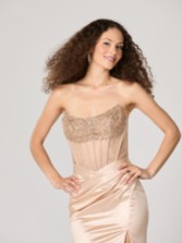 Fotograf: Tiffanys Braylee Champagne TFY Prom Dress