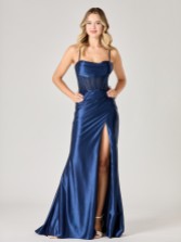 Photograph: Tiffanys Lulu Navy TFY Robe de bal de fin d'année