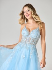 Fotografia: Tiffanys Quinn Pale Blue TFY Prom Dress