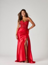Fotograf: Tiffanys Wynter Rot TFY Abschlussballkleid