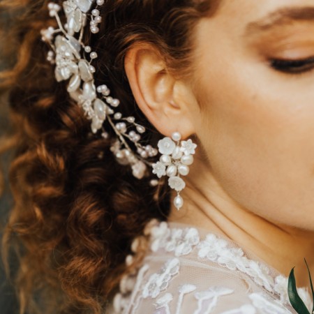 Hermione Harbutt Blanche Floral Mother of Pearl Drop Earrings