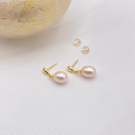 Kalea Gold Classic Freshwater Pearl Drop Earrings