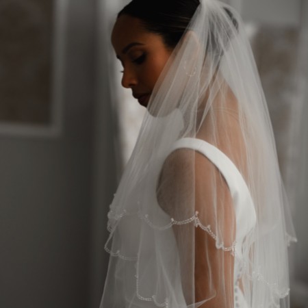 Linzi Jay Beaded Scalloped Edge Fingertip Veil with Crystal Drops LA941