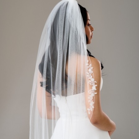 Montrose Ivory Single Tier Corded Edge Veil with Floral Lace Motifs