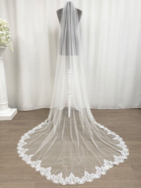 Joyce Jackson Parma Single Tier Corded Lace Edge Chapel Veil