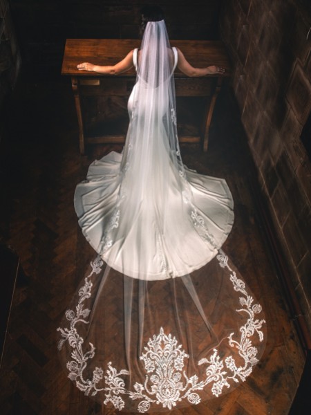 Perfect Bridal Ivory Single Tier Ornate Lace Chapel Veil