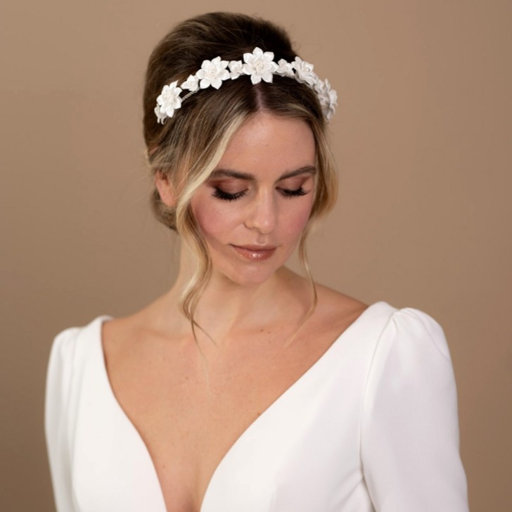 Arianna Bandeau de fleurs en perles d'éternité AR735