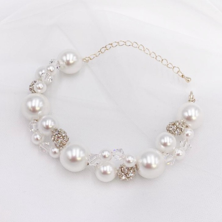 Arianna Mira Armband mit klobigen Perlen und Kristallen ARW614